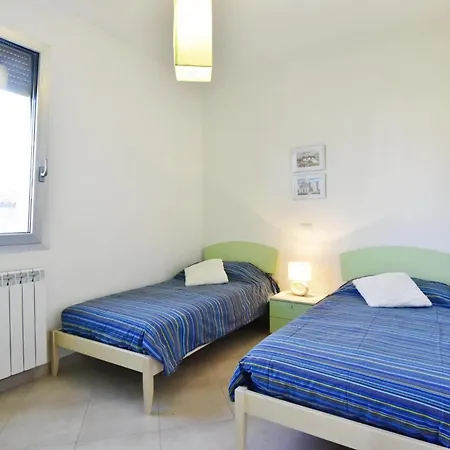 Apartment With Parking Space - 22521 Umag