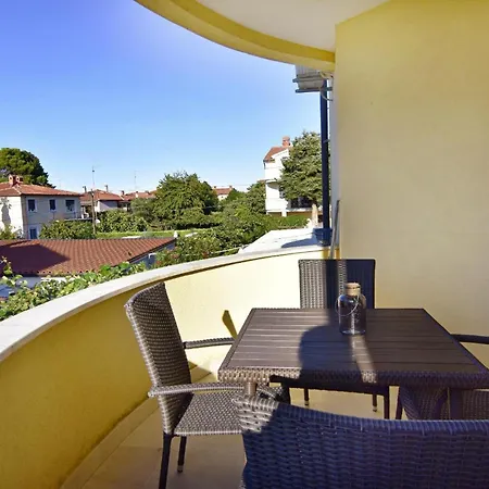 With Parking Space - 22521 Umag