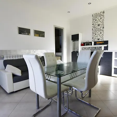With Parking Space - 22521 Apartment *